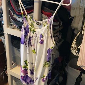 Size xl runs about a large Hawaiian shirt